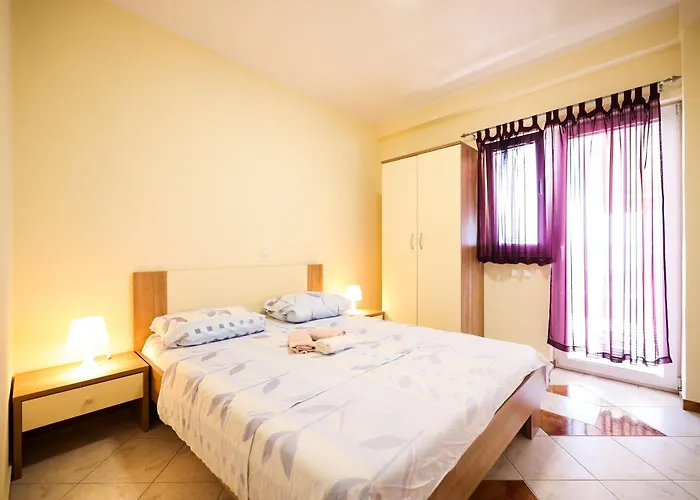 Apartman Lucky With Beautiful Sea View